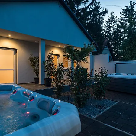 Balatonic Moon Apartman Siófok