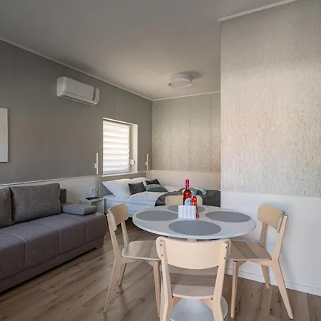 Balatonic Moon Apartman Lägenhet *